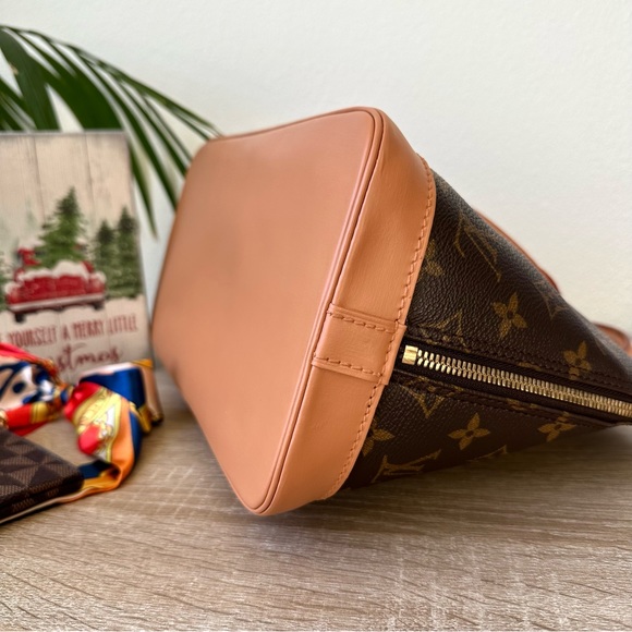 🌷AUTHENTIC Louis Vuitton Alma PM🌷 - Picture 7 of 13